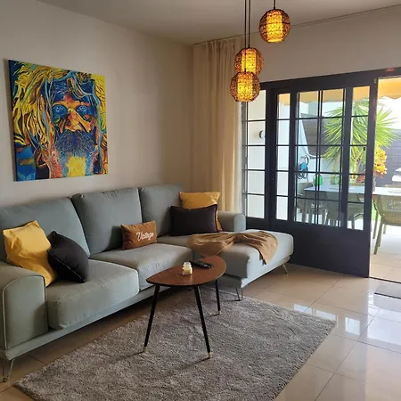 With Heated Pool & Jacuzzi Villa Playa Blanca (Lanzarote)