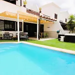 Vila With Heated Pool & Jacuzzi Playa Blanca (Lanzarote)