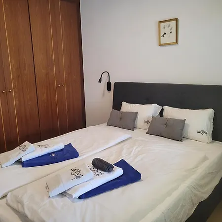 With Heated Pool & Jacuzzi Villa Playa Blanca (Lanzarote)