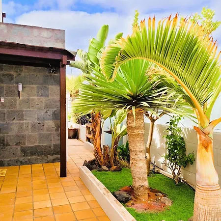 With Heated Pool & Jacuzzi Vila Playa Blanca (Lanzarote)