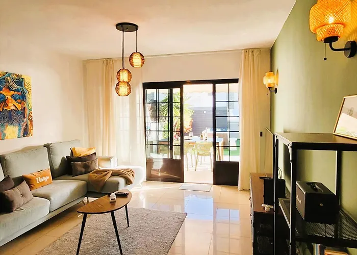 Vila With Heated Pool & Jacuzzi *