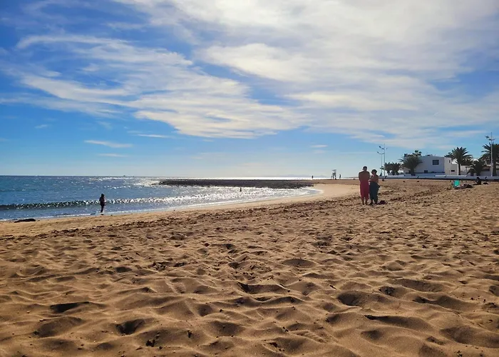 With Heated Pool & Jacuzzi Villa *